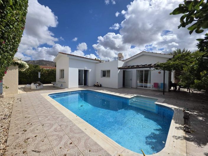 Image No.2-Bungalow de 3 chambres à vendre à Paphos