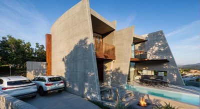 Detached Villa For Sale  in  Sea Caves