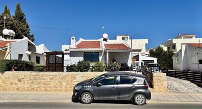 Detached Villa For Sale  in  Select Location