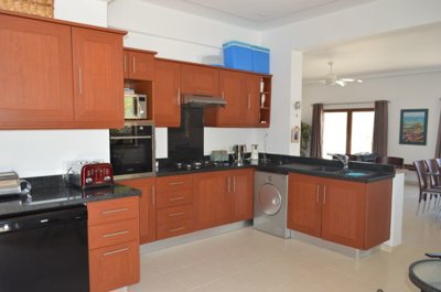 Bungalow For Sale  in  Arodes
