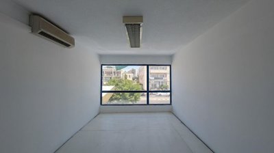 Prime Retail Property, Tombs Of The Kings Avenue, Paphos