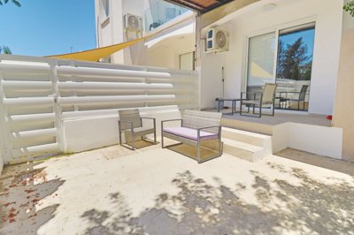 Studio For Sale  in  Kato Pafos