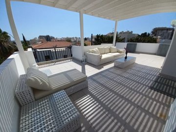 Penthouse For Sale  in  Universal Area
