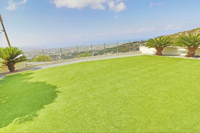 Detached Villa For Sale  in  Peyia Village