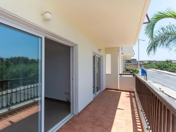 Town House For Sale  in  Chlorakas