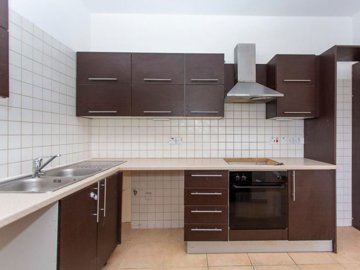 Town House For Sale  in  Chlorakas