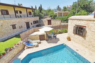 House For Sale  in  Drouseia
