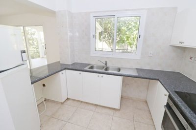 Detached Villa For Sale  in  Peyia Village