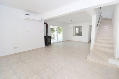 Detached Villa For Sale  in  Peyia Village