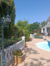 Detached Villa For Sale  in  Sea Caves