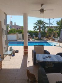 Detached Villa For Sale  in  Sea Caves