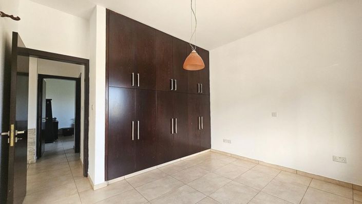 Image No.10-2 Bed House for sale