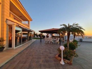 Detached Villa For Sale  in  Select Location