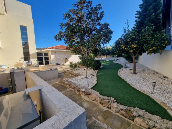 Image No.5-5 Bed Villa for sale