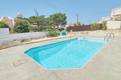 Detached Villa For Sale  in  Peyia Village