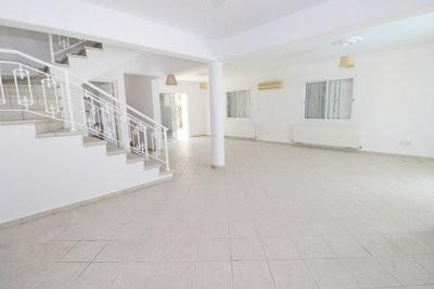Detached Villa For Sale  in  Peyia Village