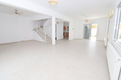 Detached Villa For Sale  in  Peyia Village