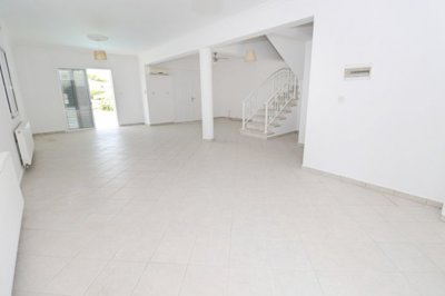 Detached Villa For Sale  in  Peyia Village