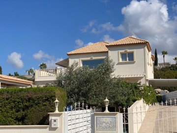 Detached Villa For Sale  in  Select Location