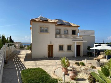 Detached Villa For Sale  in  Select Location