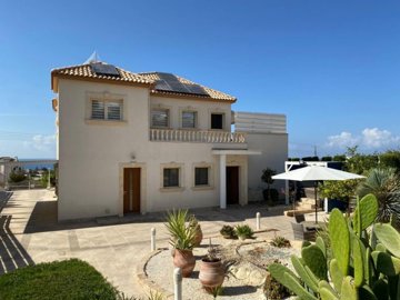 Detached Villa For Sale  in  Select Location