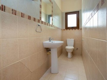 Town House For Sale  in  Kissonerga