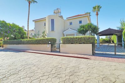 Detached Villa For Sale  in  Coral Bay