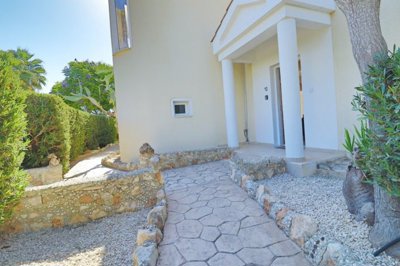 Detached Villa For Sale  in  Coral Bay