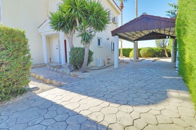 Detached Villa For Sale  in  Coral Bay