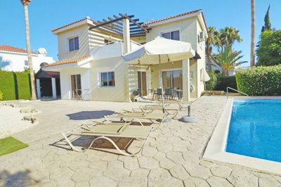 Detached Villa For Sale  in  Coral Bay