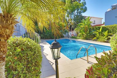 Bungalow For Sale  in  Coral Bay