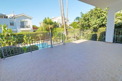 Bungalow For Sale  in  Coral Bay