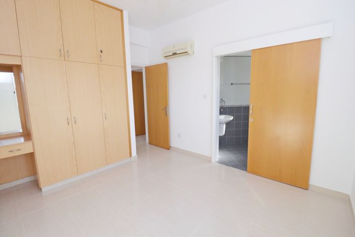 Image No.10-Appartement de 2 chambres à vendre à Paphos