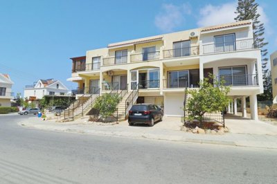 Town House For Sale  in  Chlorakas