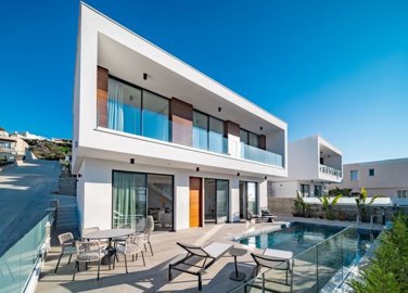 Detached Villa For Sale  in  Chlorakas