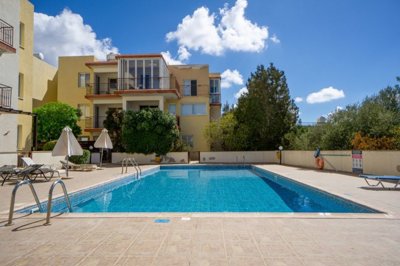 Apartment For Sale  in  Peyia Village