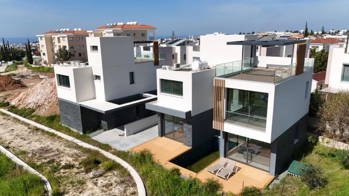 Image No.3-3 Bed Villa for sale