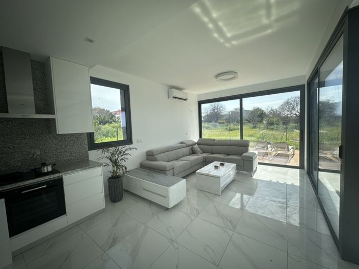 Image No.5-3 Bed Villa for sale