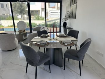 Detached Villa For Sale  in  Anavargos