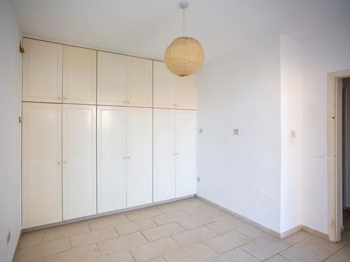 Image No.8-House for sale