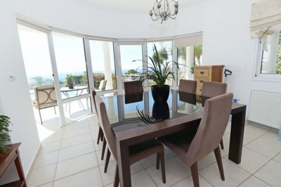 Detached Villa For Sale  in  Peyia Village