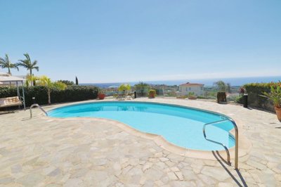Detached Villa For Sale  in  Peyia Village