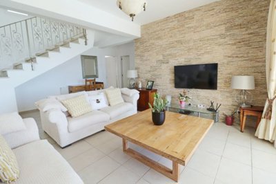 Detached Villa For Sale  in  Peyia Village