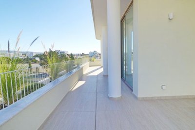 Penthouse For Sale  in  Kato Pafos