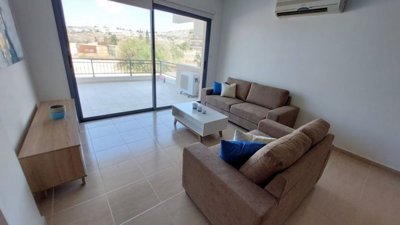 Building For Sale  in  Yeroskipou