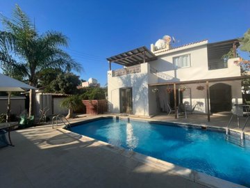 Detached Villa For Sale  in  Empa