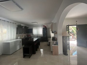 Detached Villa For Sale  in  Empa