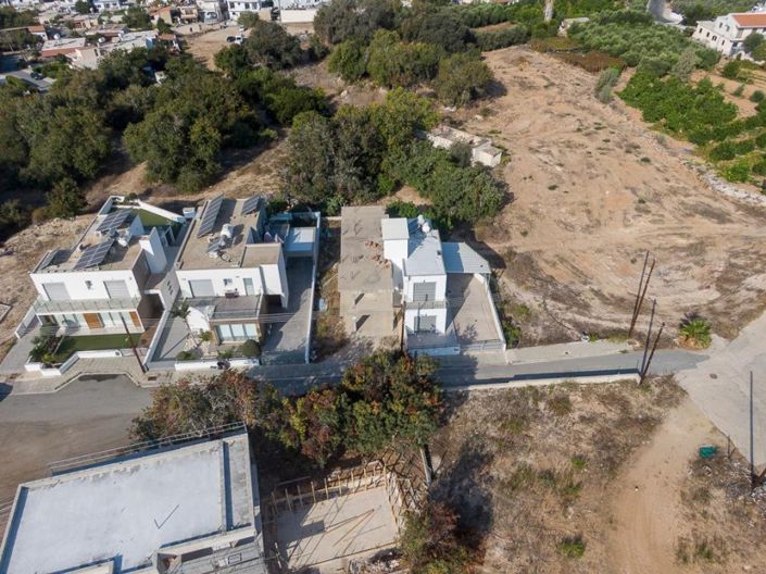 Image No.2-3 Bed Commercial for sale