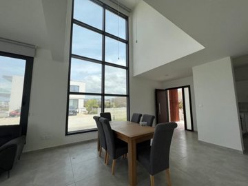 Detached Villa For Rent  in  Chlorakas