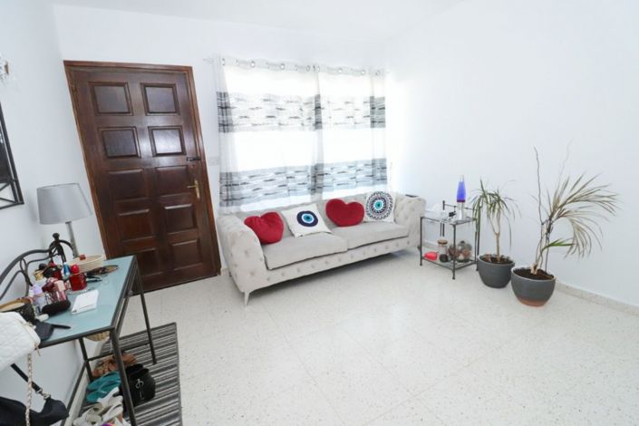 Image No.10-2 Bed Villa for sale